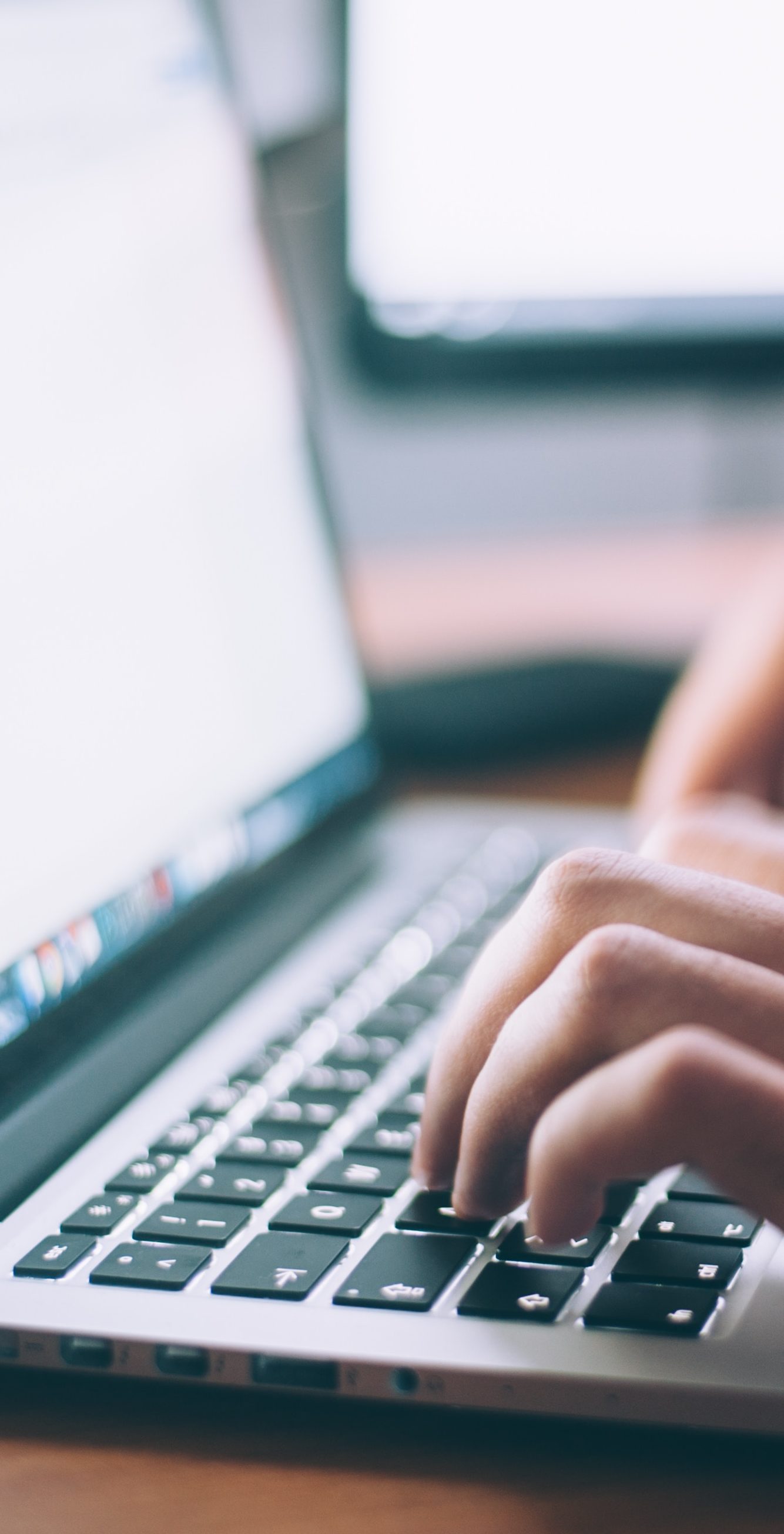 glenn-carstens-peters-203007